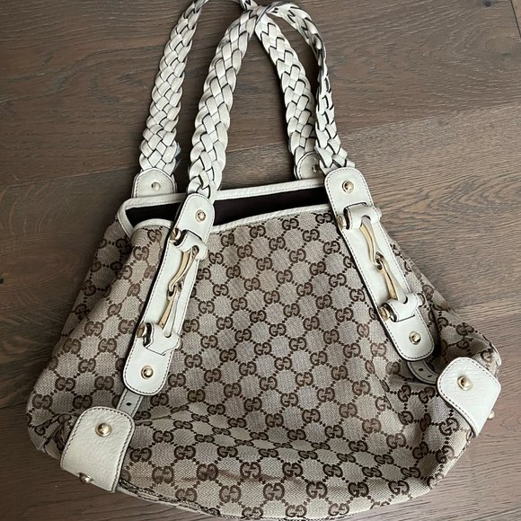 Pelham Shoulder Bag GG Canvas Medium - Picture 3 of 14